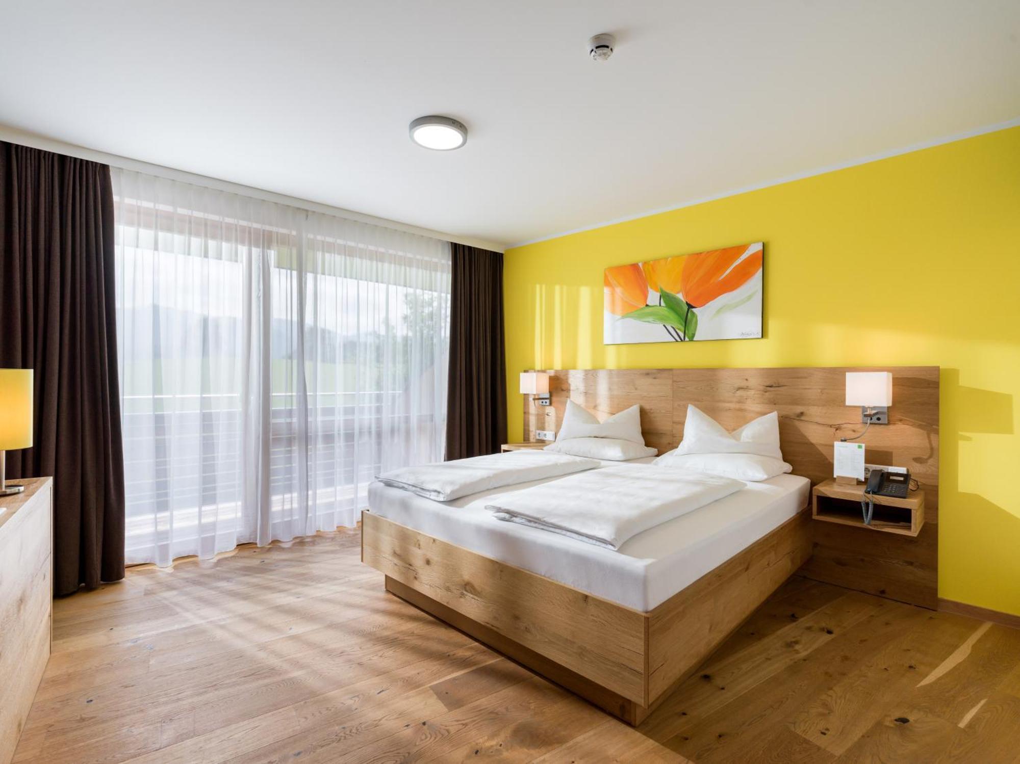 Sieben - Adults Only 4*